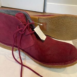 Men’s UGG Maroon red chukka boots BRAND NEW